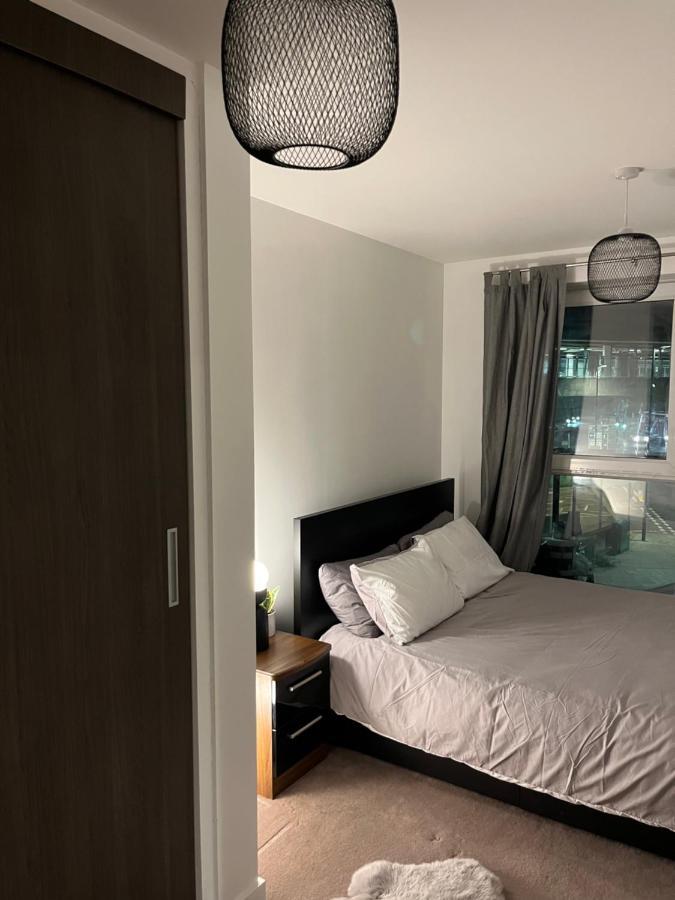 Luxurious Dlr Apartment Λονδίνο Εξωτερικό φωτογραφία